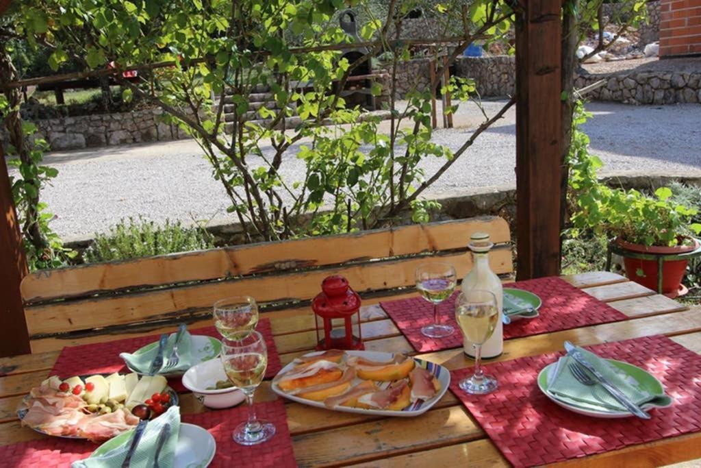 Apartment Mira 3 Климно Екстериор снимка