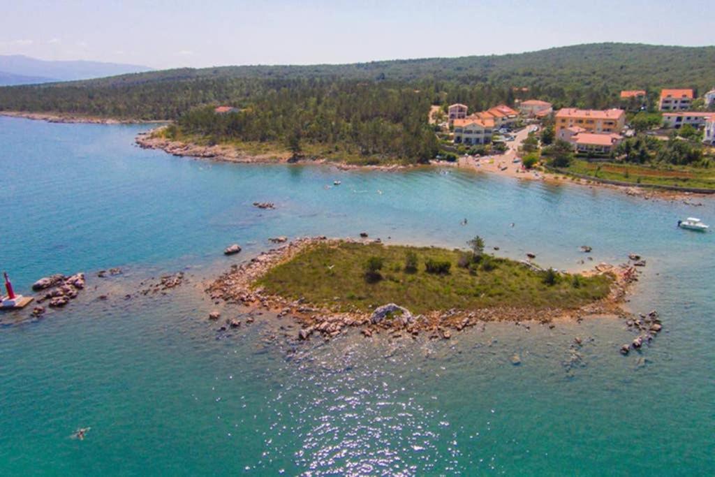 Apartment Mira 3 Климно Екстериор снимка